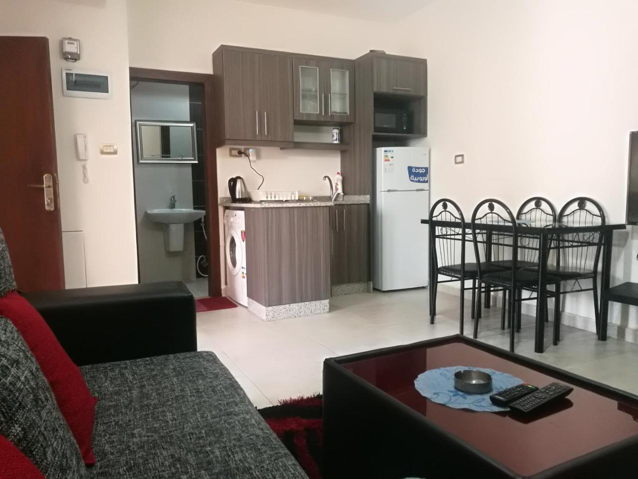 Cozy Dair Ghbar Apartment Ammán Kültér fotó